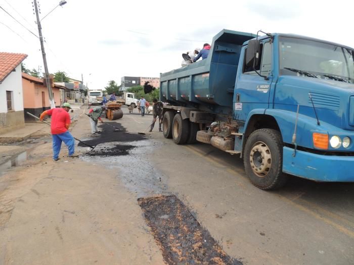 Prefeitura Municipal realiza operação para limpeza e recuperação de vias pública - Imagem 7
