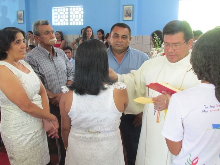 13 casais disseram Sim na parôquia diaconia Territorial Nossa Senhora de Fátima em Agricolândia   - Imagem 68