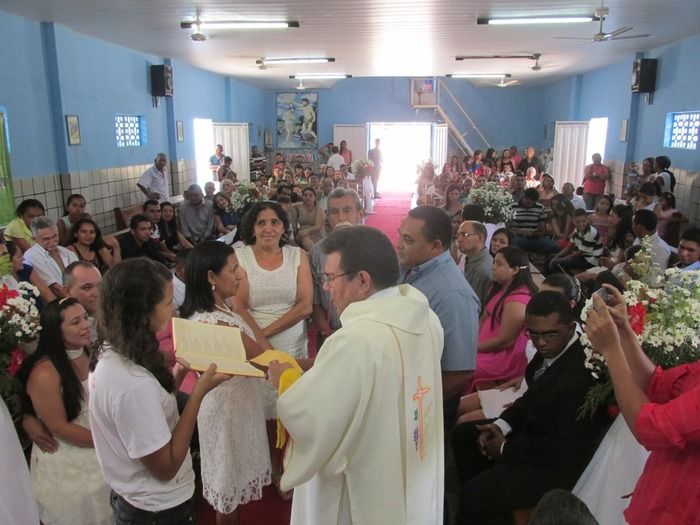 13 casais disseram Sim na parôquia diaconia Territorial Nossa Senhora de Fátima em Agricolândia   - Imagem 67