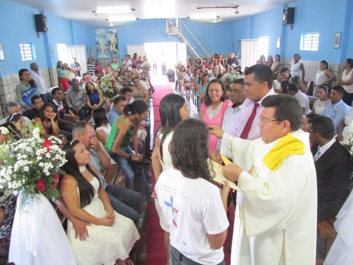 13 casais disseram Sim na parôquia diaconia Territorial Nossa Senhora de Fátima em Agricolândia   - Imagem 58
