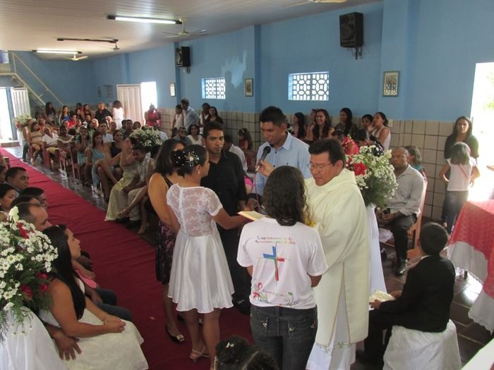 13 casais disseram Sim na parôquia diaconia Territorial Nossa Senhora de Fátima em Agricolândia   - Imagem 64