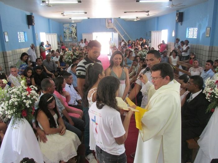 13 casais disseram Sim na parôquia diaconia Territorial Nossa Senhora de Fátima em Agricolândia   - Imagem 65