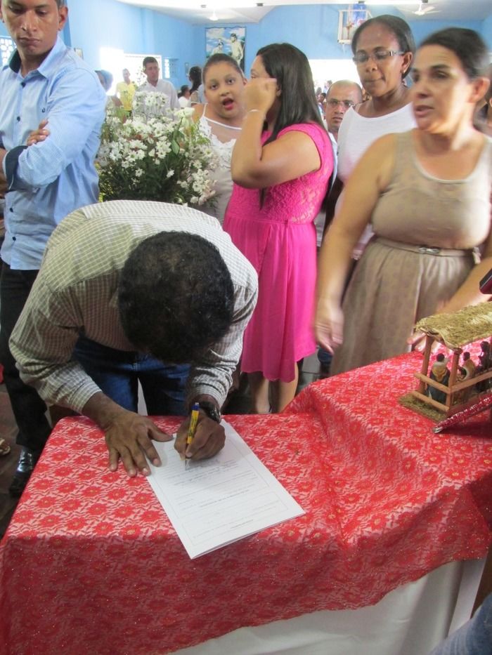 13 casais disseram Sim na parôquia diaconia Territorial Nossa Senhora de Fátima em Agricolândia   - Imagem 71