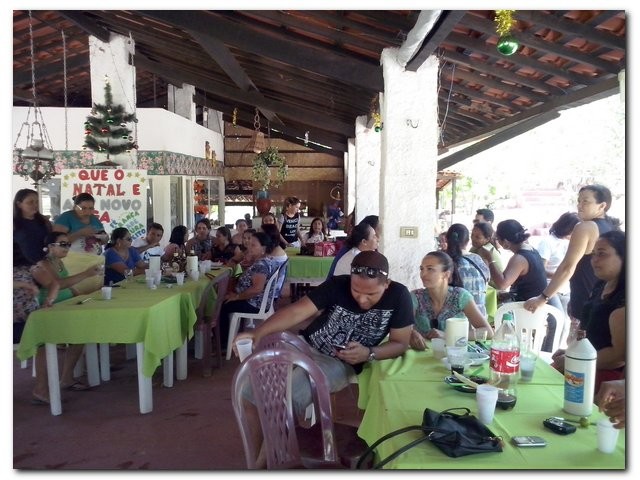 Secretaria Municipal de Educação realiza confraternização de final de ano com a equipe de trabalho - Imagem 52