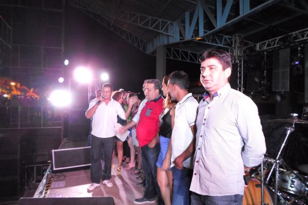 Prefeito Luiz Neto visita Regeneração e participa de aniversário da cidade  - Imagem 21