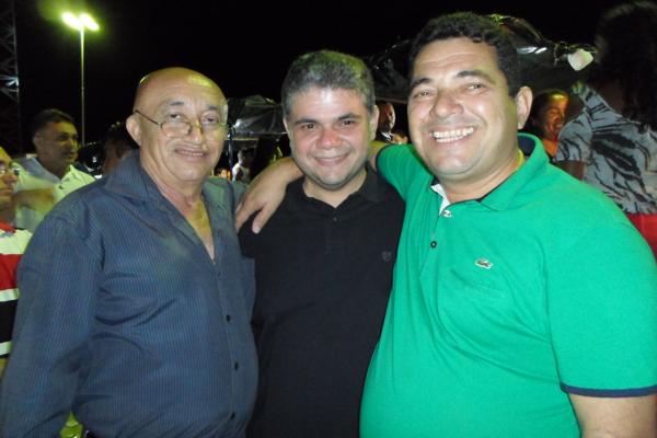 Prefeito Luiz Neto visita Regeneração e participa de aniversário da cidade  - Imagem 42