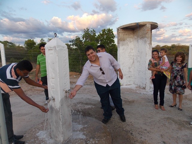 Prefeitura de São Francisco do Piauí inaugura sistema de abastecimento de água na zona rural - Imagem 8