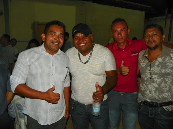 Prefeito Luiz Neto prestigia aniversário de Francisco Ayres - Imagem 19