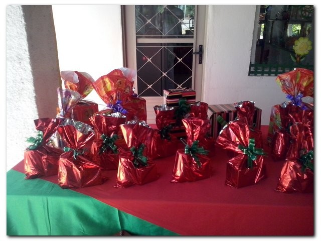 Secretaria Municipal de Educação realiza confraternização de final de ano com a equipe de trabalho - Imagem 55