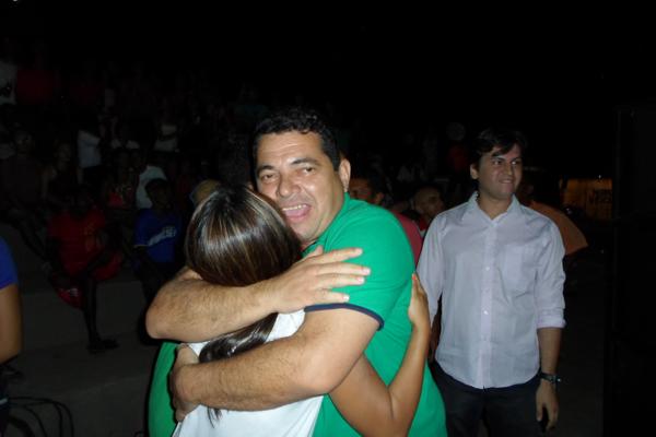 Prefeito Luiz Neto visita Regeneração e participa de aniversário da cidade  - Imagem 40