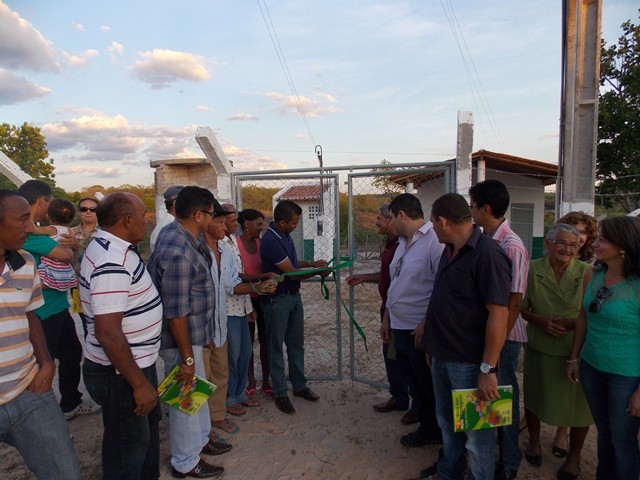 Prefeitura de São Francisco do Piauí inaugura sistema de abastecimento de água na zona rural - Imagem 3