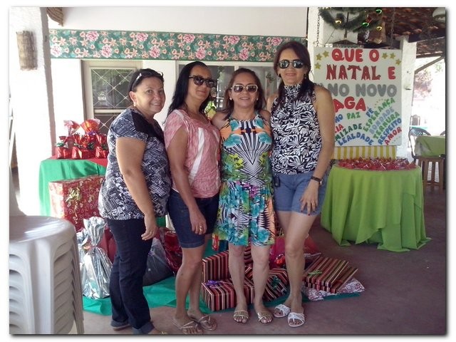 Secretaria Municipal de Educação realiza confraternização de final de ano com a equipe de trabalho - Imagem 17