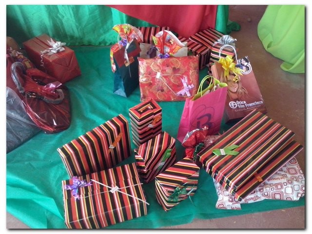 Secretaria Municipal de Educação realiza confraternização de final de ano com a equipe de trabalho - Imagem 53