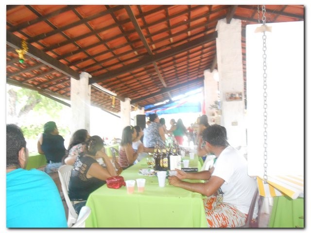 Secretaria Municipal de Educação realiza confraternização de final de ano com a equipe de trabalho - Imagem 72