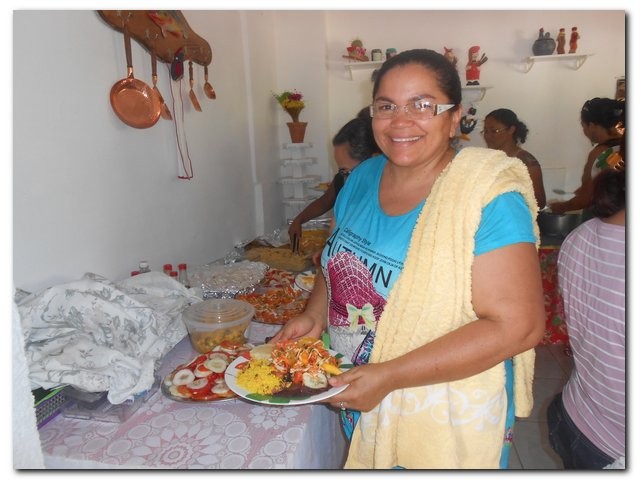 Secretaria Municipal de Educação realiza confraternização de final de ano com a equipe de trabalho - Imagem 66