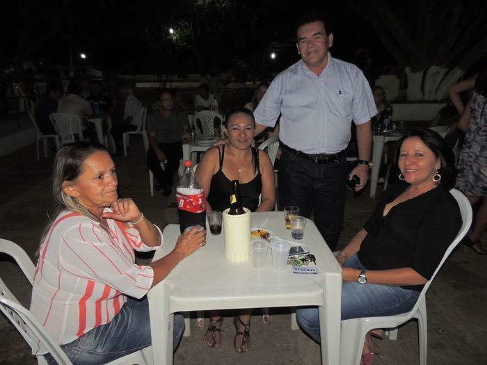Funcionários da prefeitura participam de festa de confraternização - Imagem 41