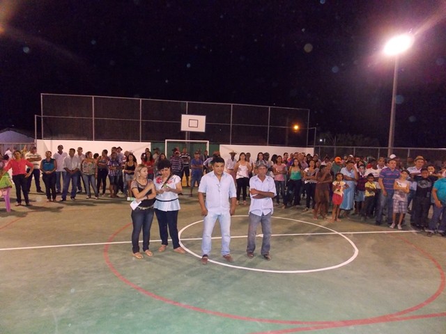 Prefeito Dr. Francisco faz Inauguração de reforma e ampliação da quadra João Batista Barbosa Soares no povoado Serrinha - Imagem 9