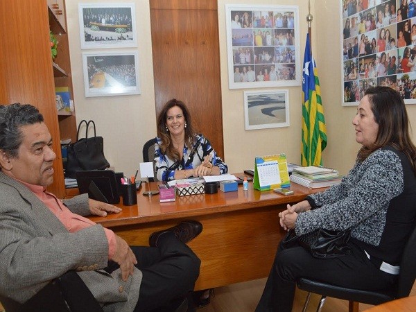 Secretária de saúde busca recursos - Imagem 1