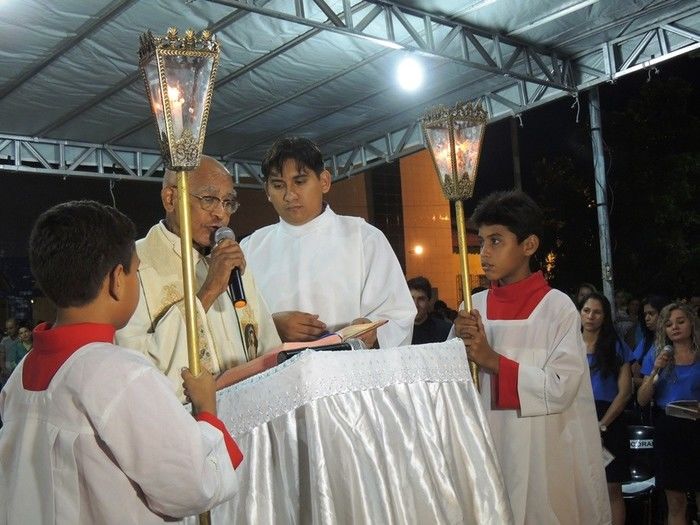 Penúltima noite do festejo de N. S. da Conceição com praça lotada de fieis - Imagem 23