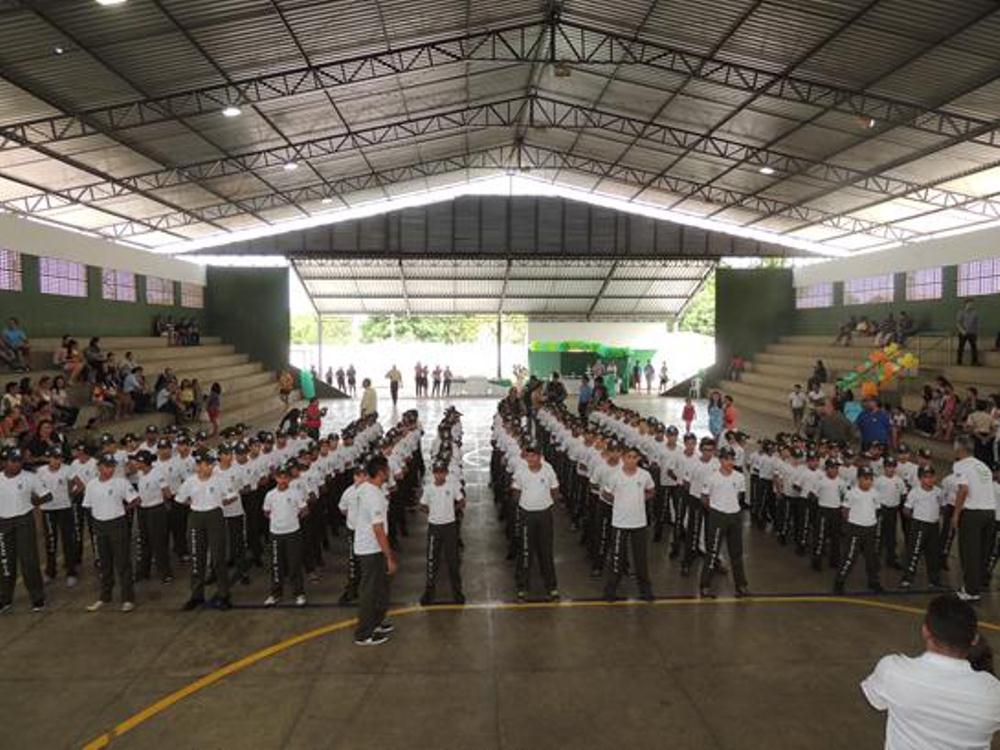 Pelotão Mirim de Água Branca comemora três meses e entrega medalhas por boa disciplina 