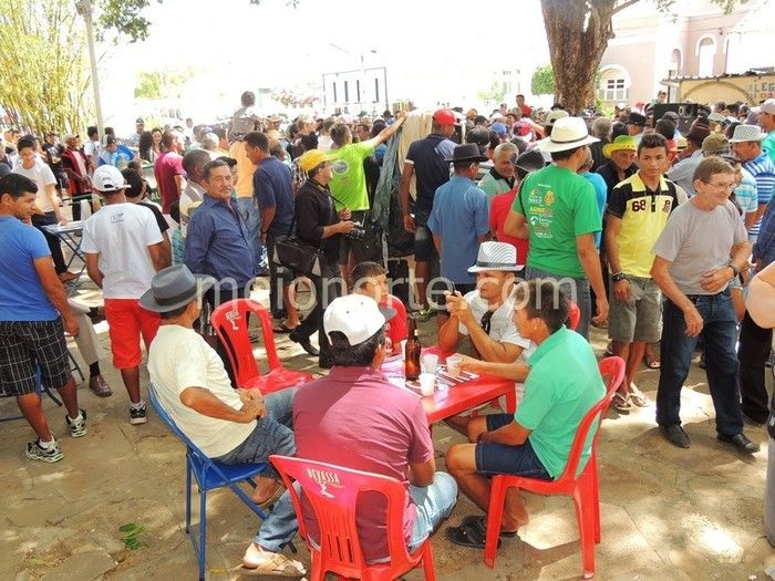 Vaqueiros invadem ruas e avenidas de Pedro II  - Imagem 46