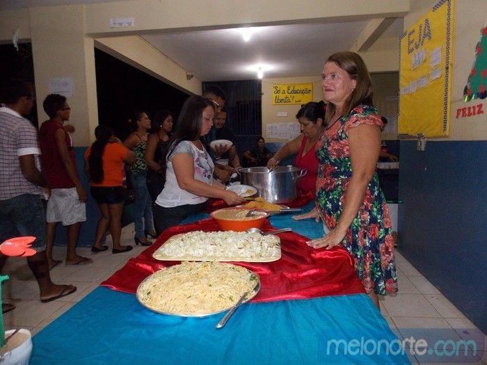 Jantar de Confraternização com os alunos da EJA 2014 - Imagem 25