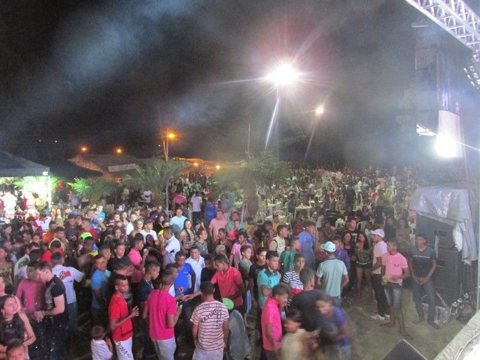 Brasas do Forró Incendeia o Fogo da Paixão no encerramento dos Festejos do Bairro Baixa em Agricolândia - Imagem 7