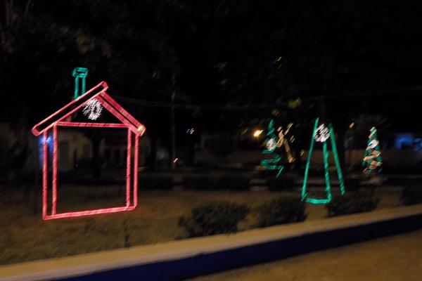 Prefeitura de Amarante começa a enfeitar a cidade para o Natal - Imagem 6