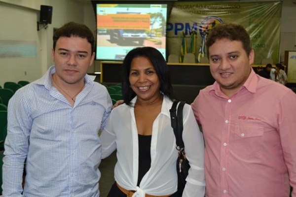 Pimenteiras recebe pá carregadeira do governo federal - Imagem 16