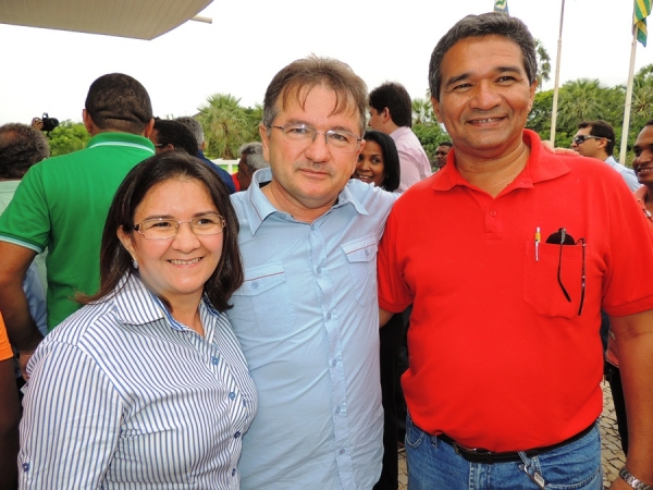 Pedro II recebe pá-carregadeira do MDA - Imagem 12