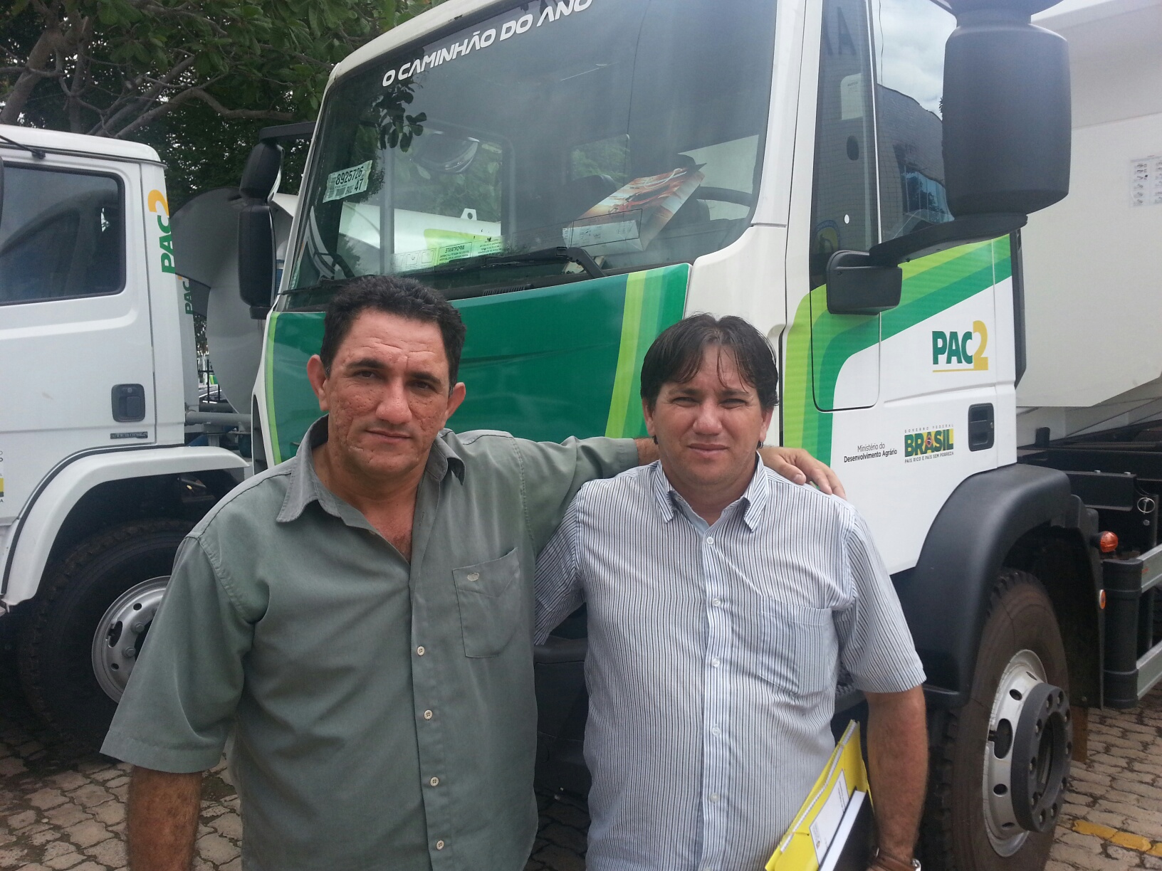 Máquinas do PAC 2 são entregues a 133 municípios piauienses na APPM