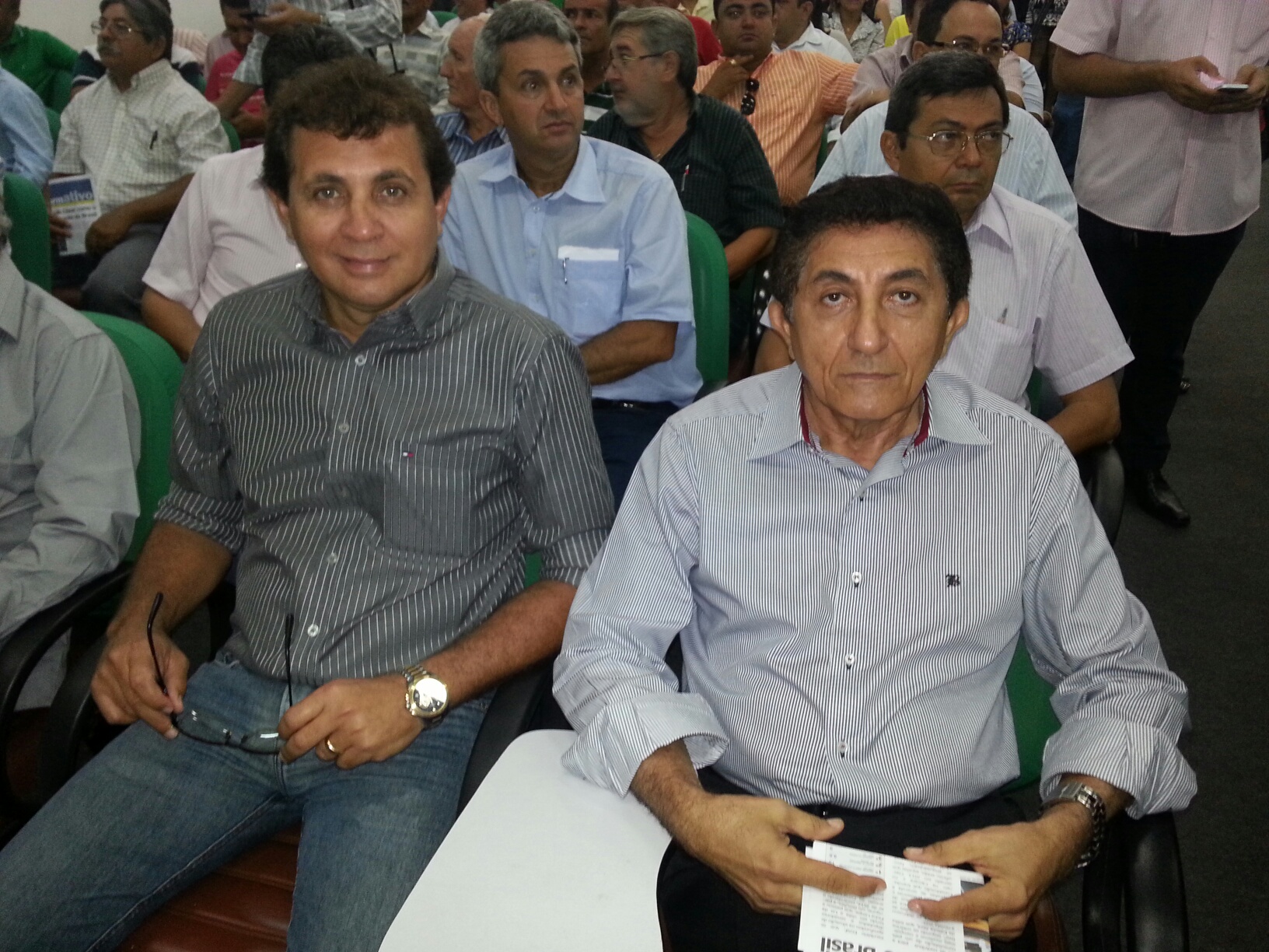 Máquinas do PAC 2 são entregues a 133 municípios piauienses na APPM