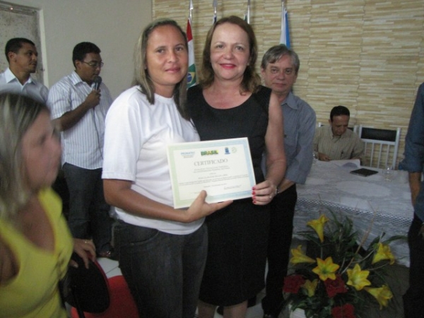 Jovens recebem certificados do PRONATEC em Miguel Alves - Imagem 14