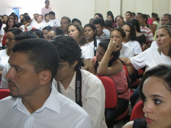 Jovens recebem certificados do PRONATEC em Miguel Alves - Imagem 17