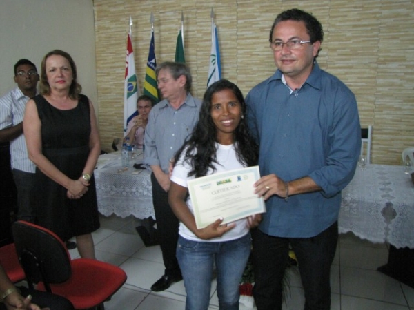 Jovens recebem certificados do PRONATEC em Miguel Alves - Imagem 12