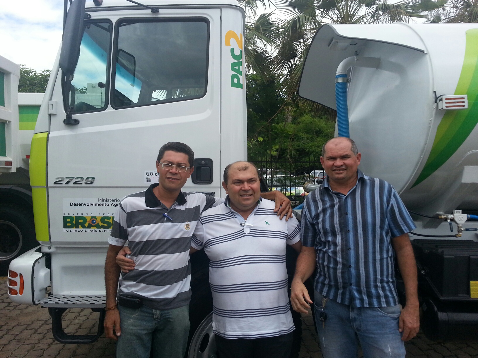 Máquinas do PAC 2 são entregues a 133 municípios piauienses na APPM