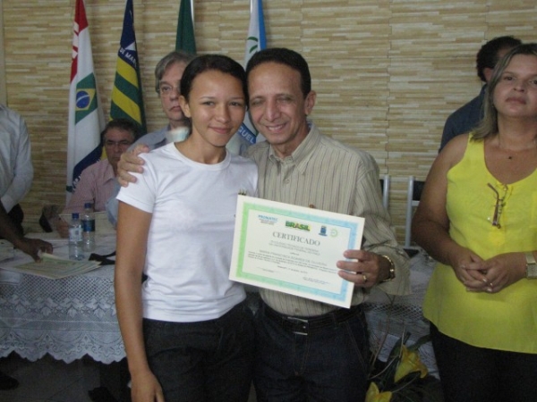 Jovens recebem certificados do PRONATEC em Miguel Alves - Imagem 21
