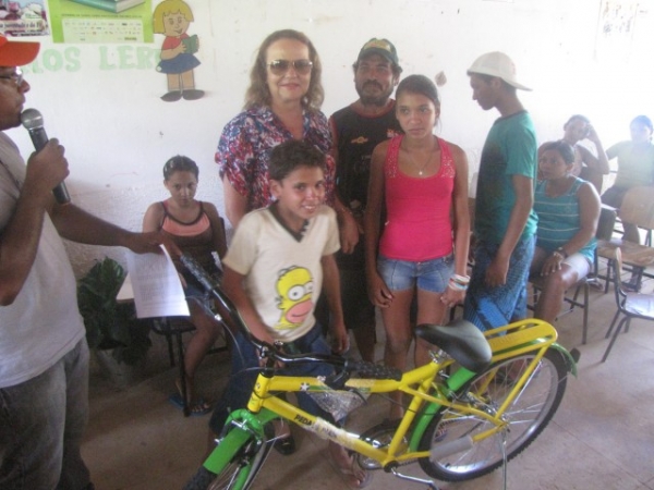 Prefeita Salete Rego entrega Bicicletas do programa Pedala Piauí - Imagem 3
