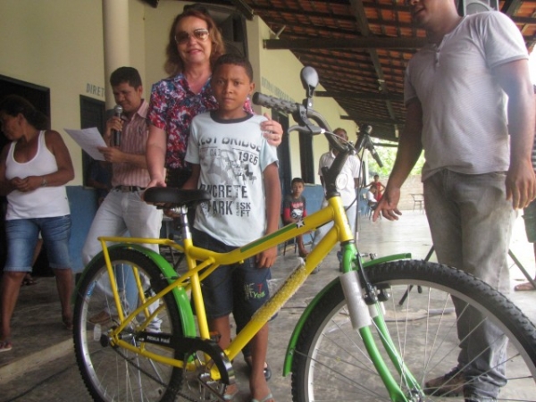 Prefeita Salete Rego entrega Bicicletas do programa Pedala Piauí - Imagem 12