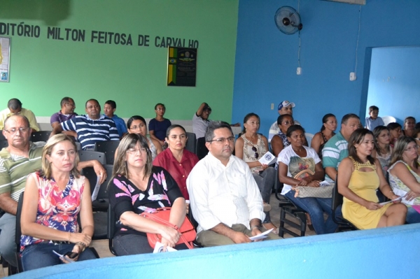 Palestra com fonoaudióloga encerra semana pedagógica e orienta professores sobre cuidados com a voz - Imagem 5