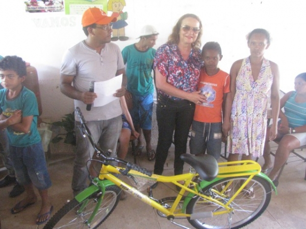 Prefeita Salete Rego entrega Bicicletas do programa Pedala Piauí - Imagem 2