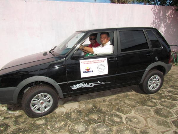 Prefeitura de Barras entrega veículo e novos equipamentos para o Conselho Tutelar - Imagem 4