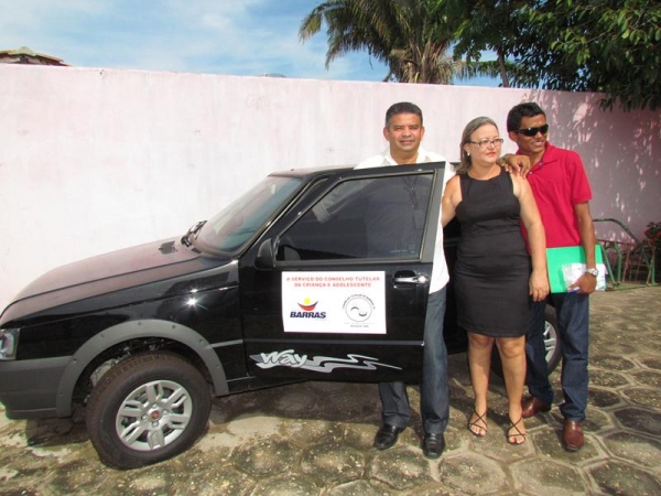 Prefeitura de Barras entrega veículo e novos equipamentos para o Conselho Tutelar - Imagem 5