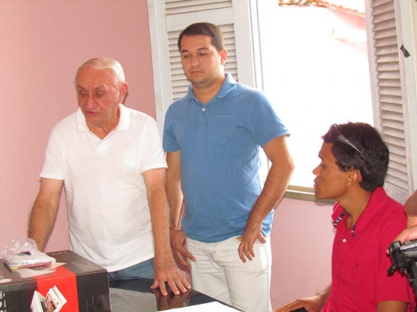 Prefeitura de Barras entrega veículo e novos equipamentos para o Conselho Tutelar - Imagem 16