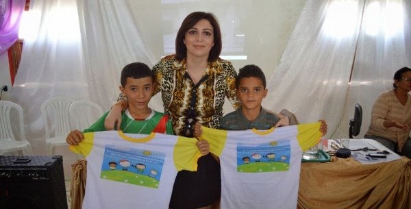 Prefeita Mocinha entrega fardamento para crianças e adolescentes do município - Imagem 12