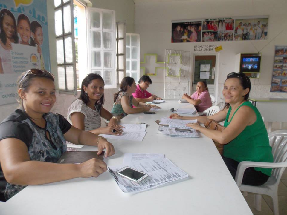 Secretária de Assistência Social se reúne para definir programação de emancipação política da cidade.