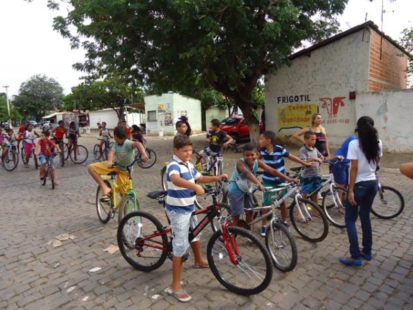 Alunos do Programa 2 Tempo participante de Ciclismo - Imagem 9