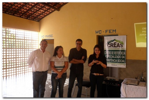 CREAS desenvolve Projeto CREAS : Protagonismo Juvenil Combate as Drogas na Unidade Escolar Manoel F. B. de Macedo - Imagem 4