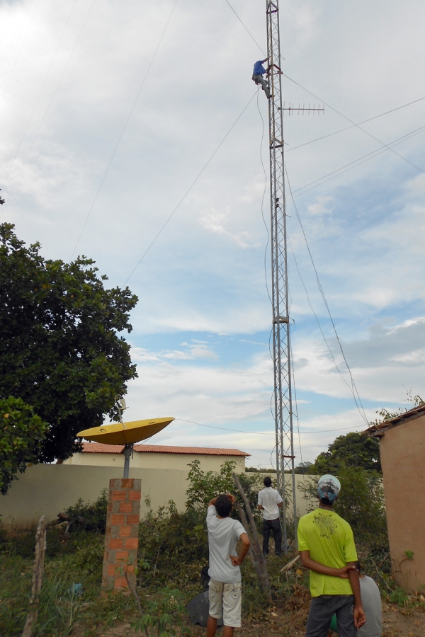 Prefeita de Currais Claudia lobo colocou sinal da TV Meio Norte em Para Batins - Imagem 6