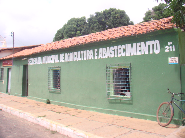 Programa beneficia produtores e entidades em Altos